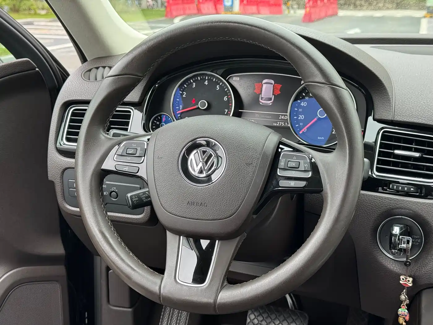 Volkswagen Touareg 2017 3.0TSI Explorer Edition фото 9