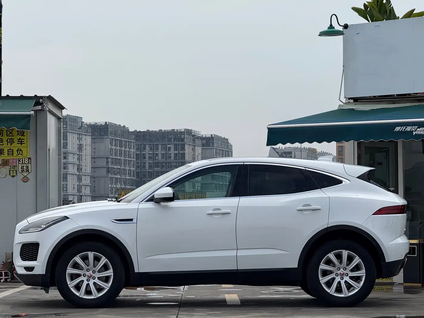 Jaguar E-PACE 2018 Model P200 China V фото 3