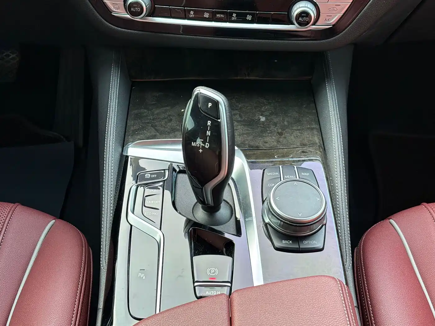 BMW 5 Series 2022 525Li M Sport Package фото 9