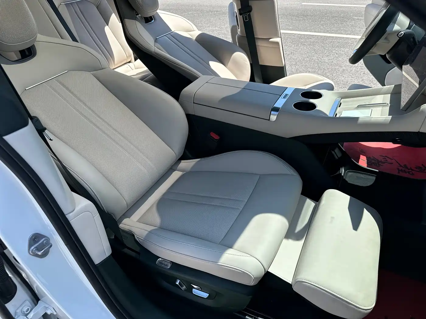 Xiaomi Auto Xiaomi YU7 2025 Extended Range AWD Pro фото 10