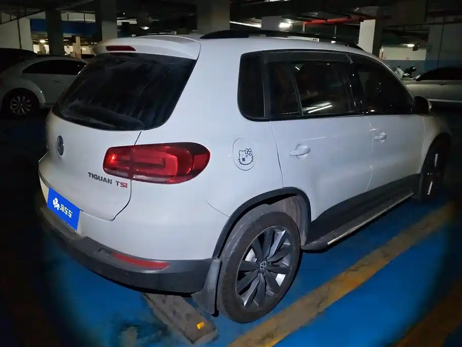 Volkswagen Tiguan 2015 1.8TSI Automatic 2WD Trendline фото 3