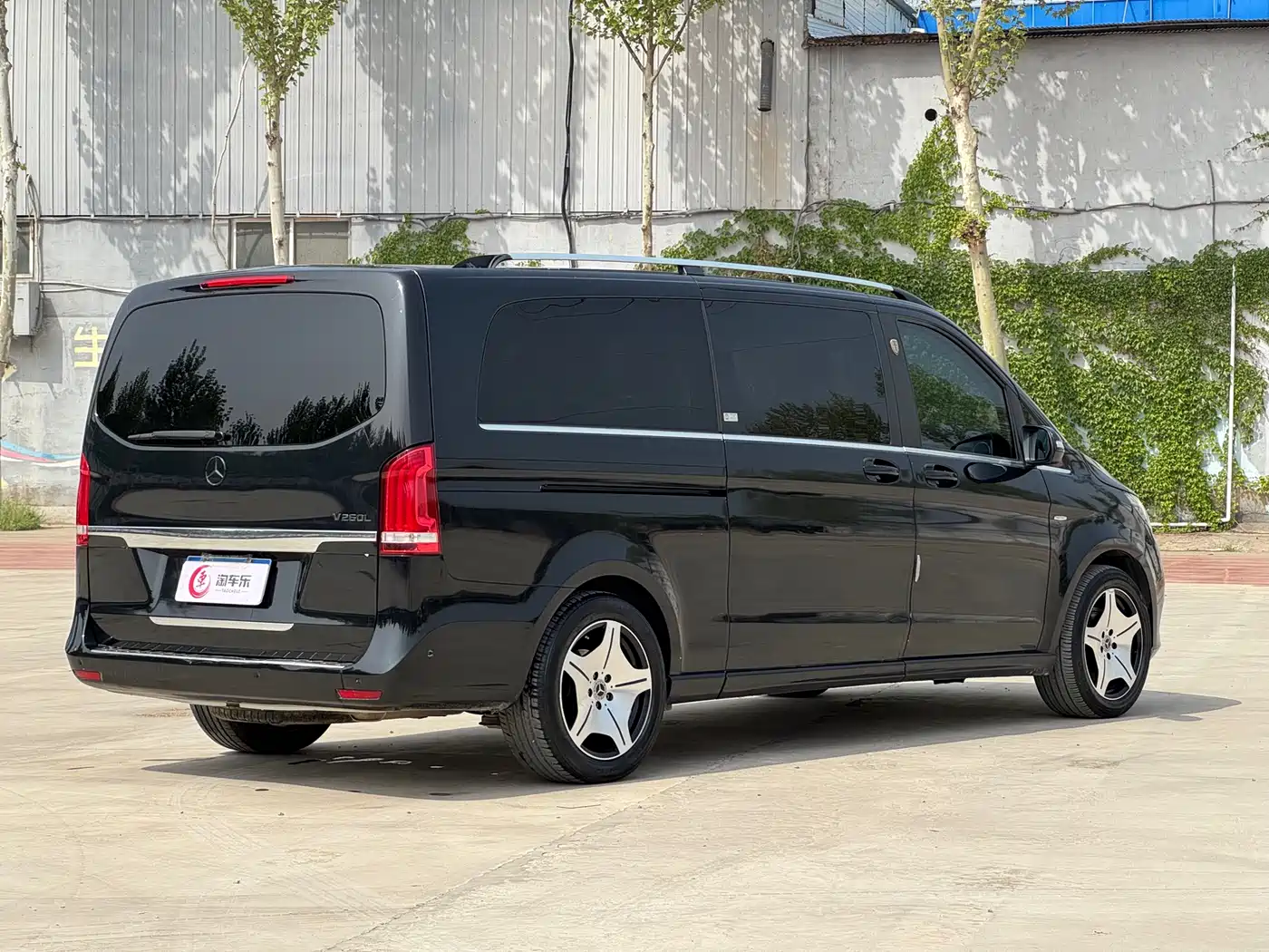 Mercedes-Benz V-Class 2016 V 260 L Premium Long фото 28