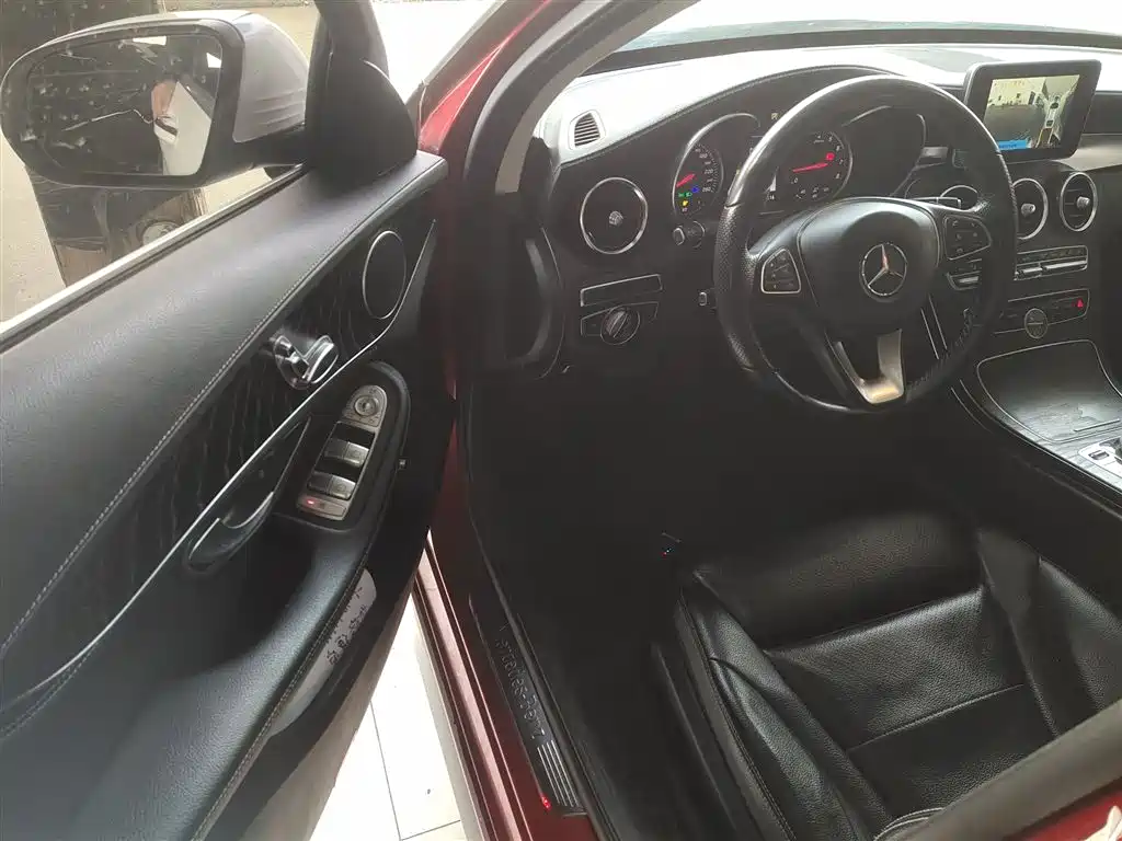 Mercedes-Benz C-Class 2017 C 180 L Sport фото 12