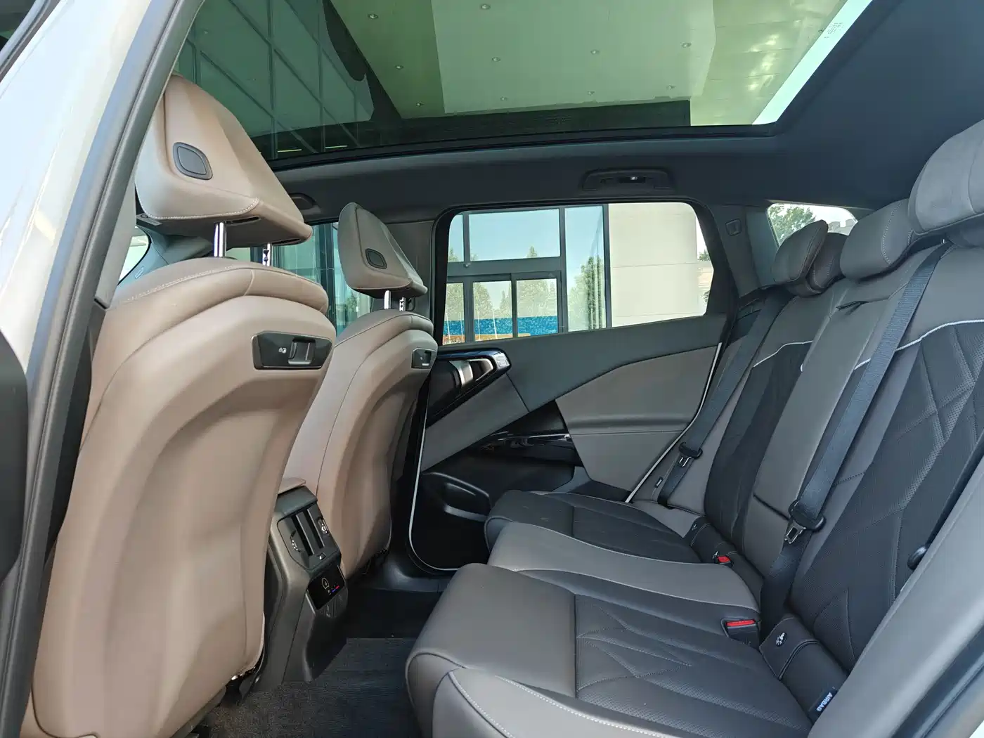 BMW X3 2025 xDrive25L Luxury Package фото 10