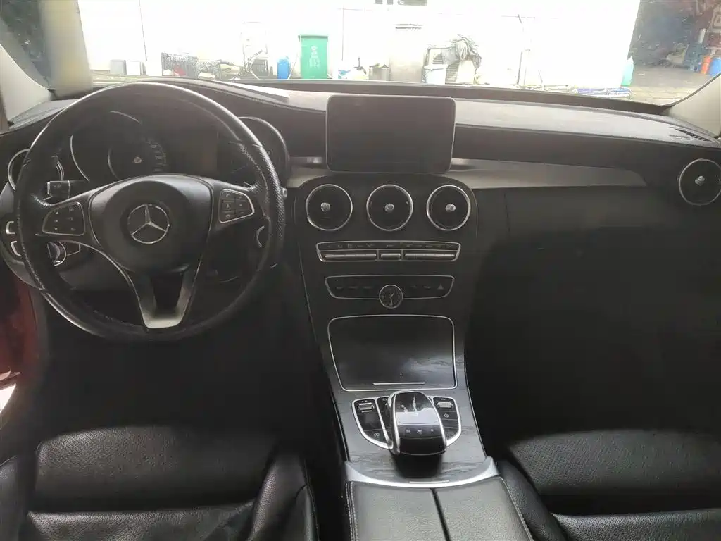 Mercedes-Benz C-Class 2017 C 180 L Sport фото 6