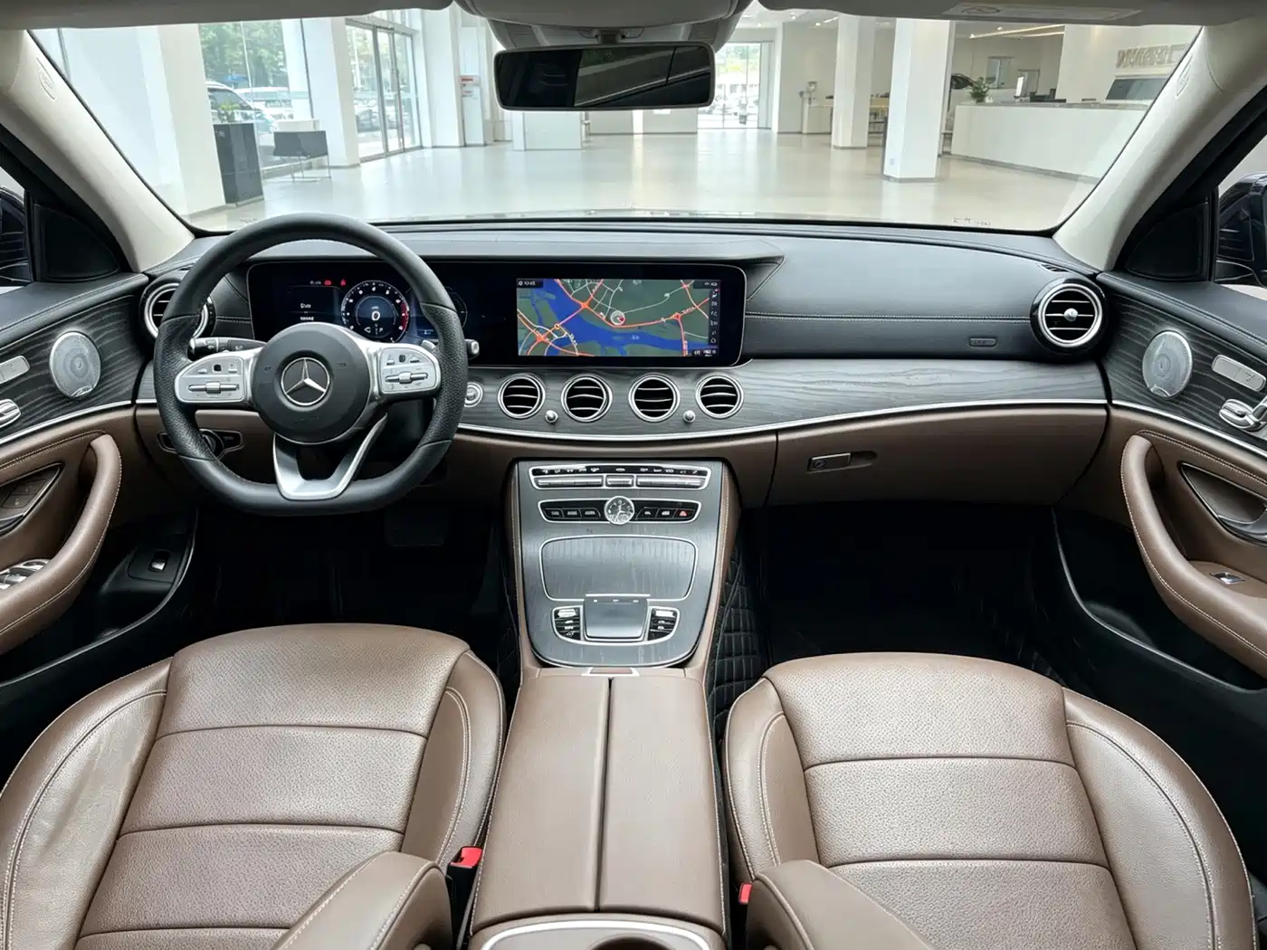 Mercedes-Benz E-Class 2020 Facelift E 300 L Sport Exclusive фото 12