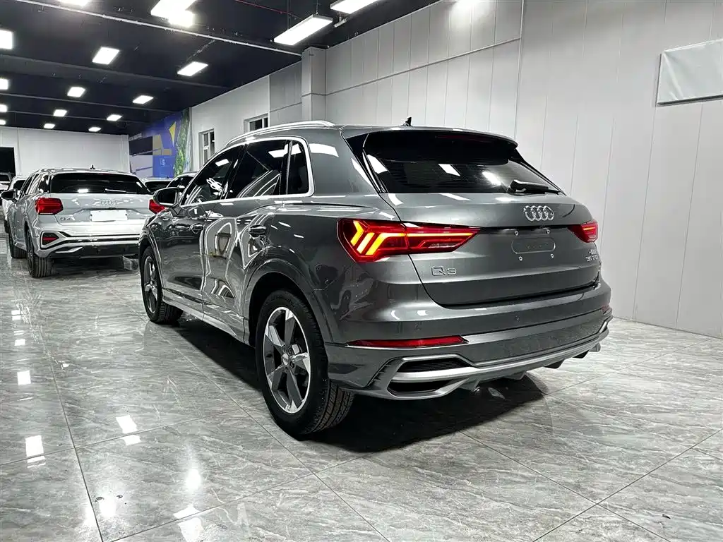 Audi Q3 2022 35 TFSI Fashion Dynamic фото 4
