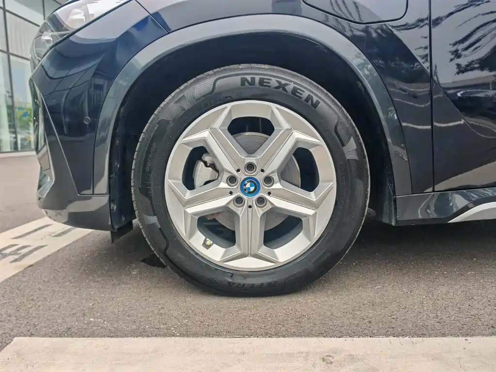 BMW iX1 2024 2023 eDrive25L X Design Package