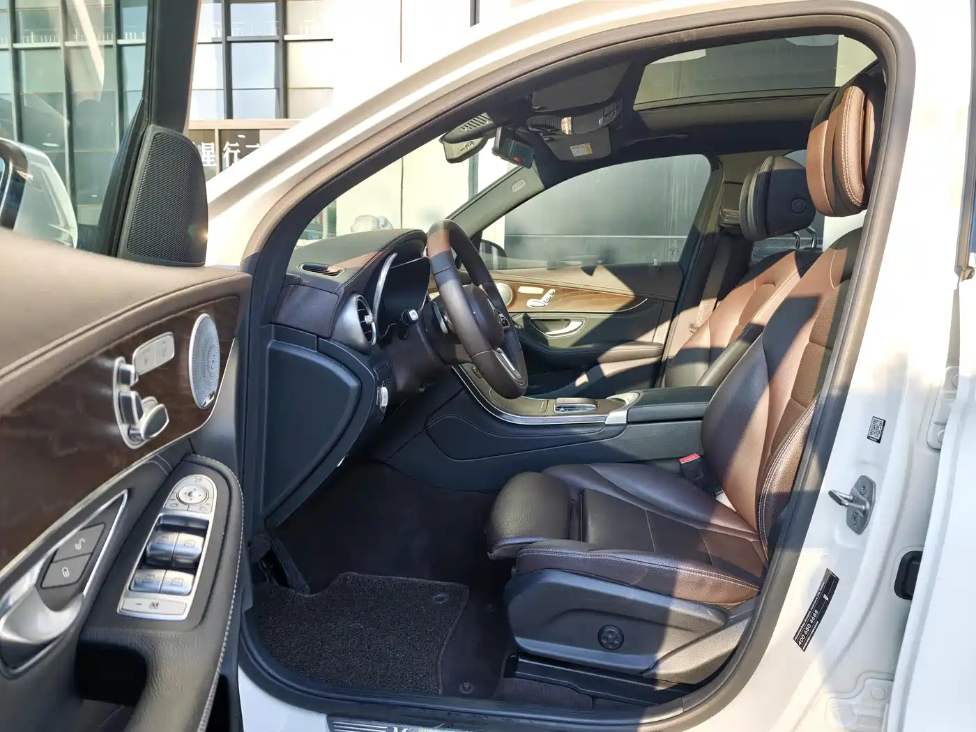 Mercedes-Benz GLC 2020 GLC 260 L 4MATIC Luxury фото 25