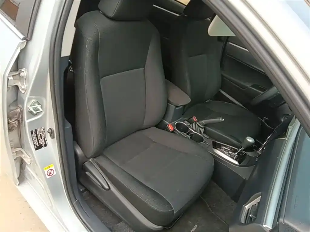 Toyota Corolla 2017 Facelift 1.6L S-CVT GL фото 25