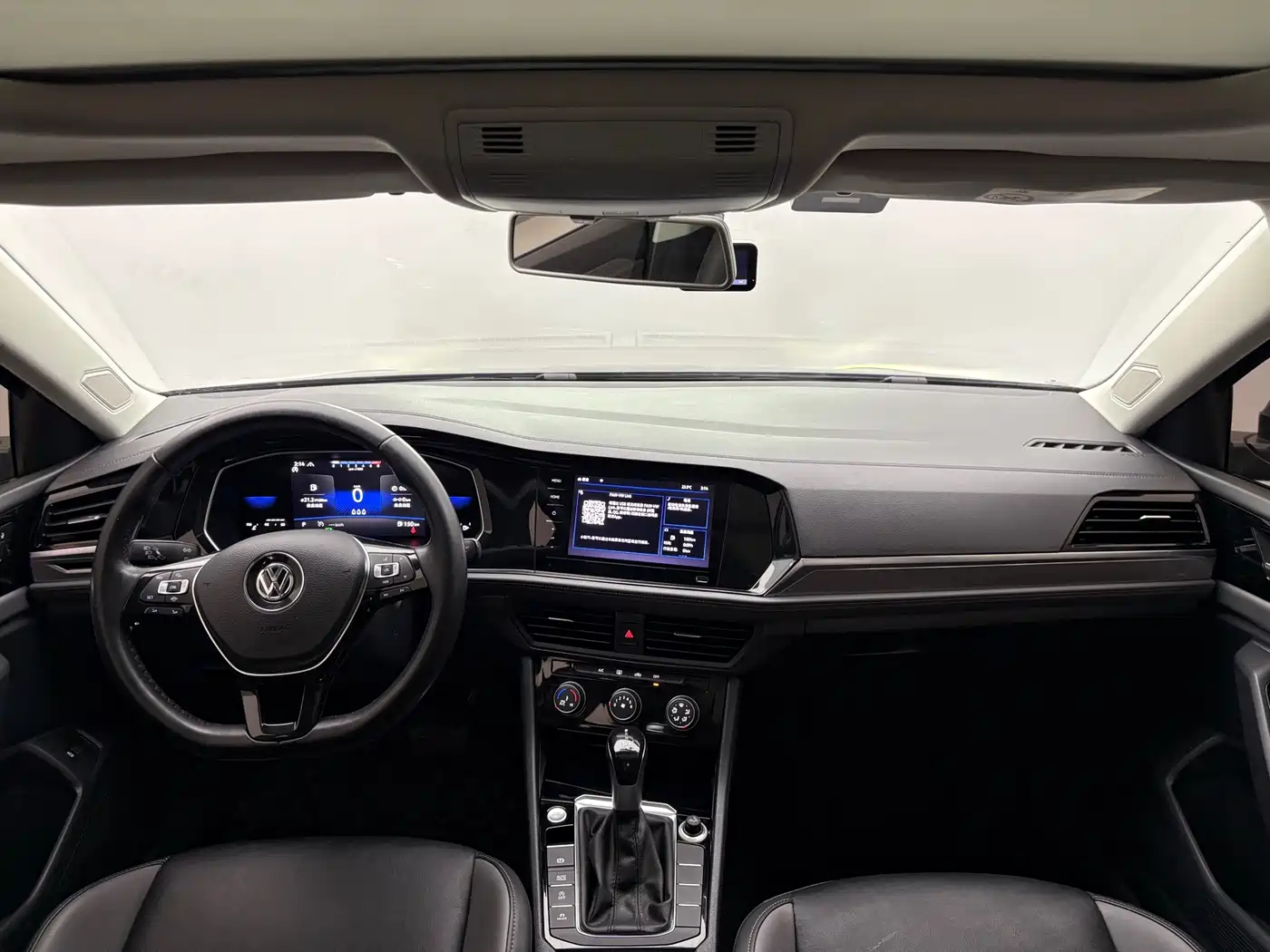 Volkswagen Sagitar 2021 200TSI DSG Comfort Smart Edition фото 13