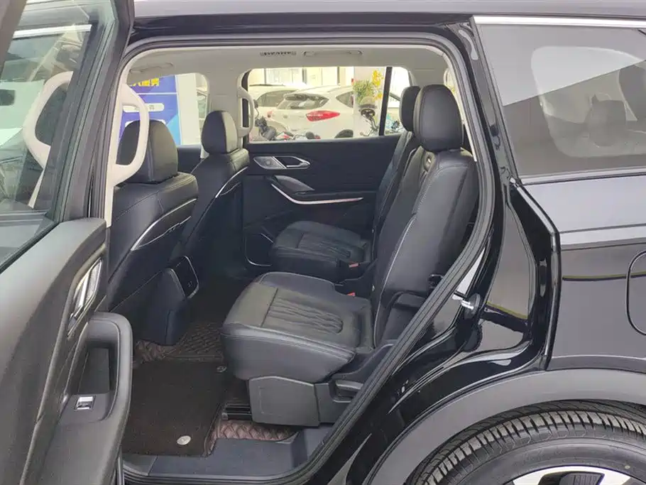 Hongqi HS7 PHEV 2024 2.0T PHEV 4WD Flagship Edition 6-seater фото 11