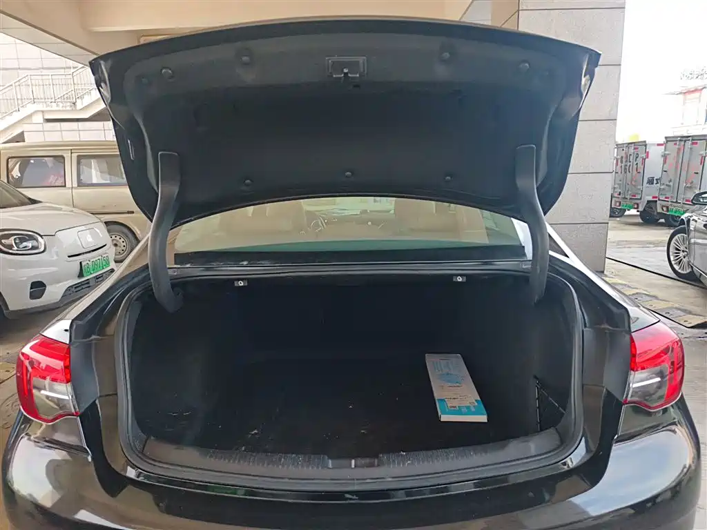 Buick Regal 2019 Facelift 20T Luxury Model China VI фото 9
