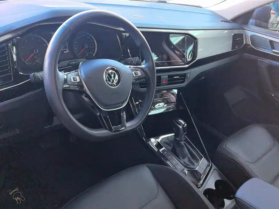 Volkswagen Tayron 2021 330TSI 2WD Luxury Smart Connect Edition фото 12
