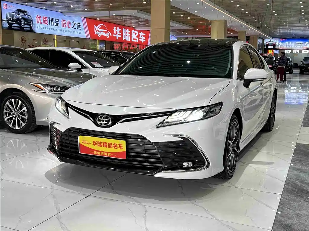 Toyota Camry 2021 2.5G Luxury Edition