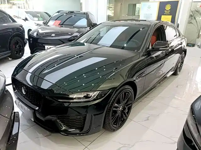  Jaguar Jaguar XEL 2024 Model 2.0T 250PS R-DYNAMIC S Gloss Black Sport Edition