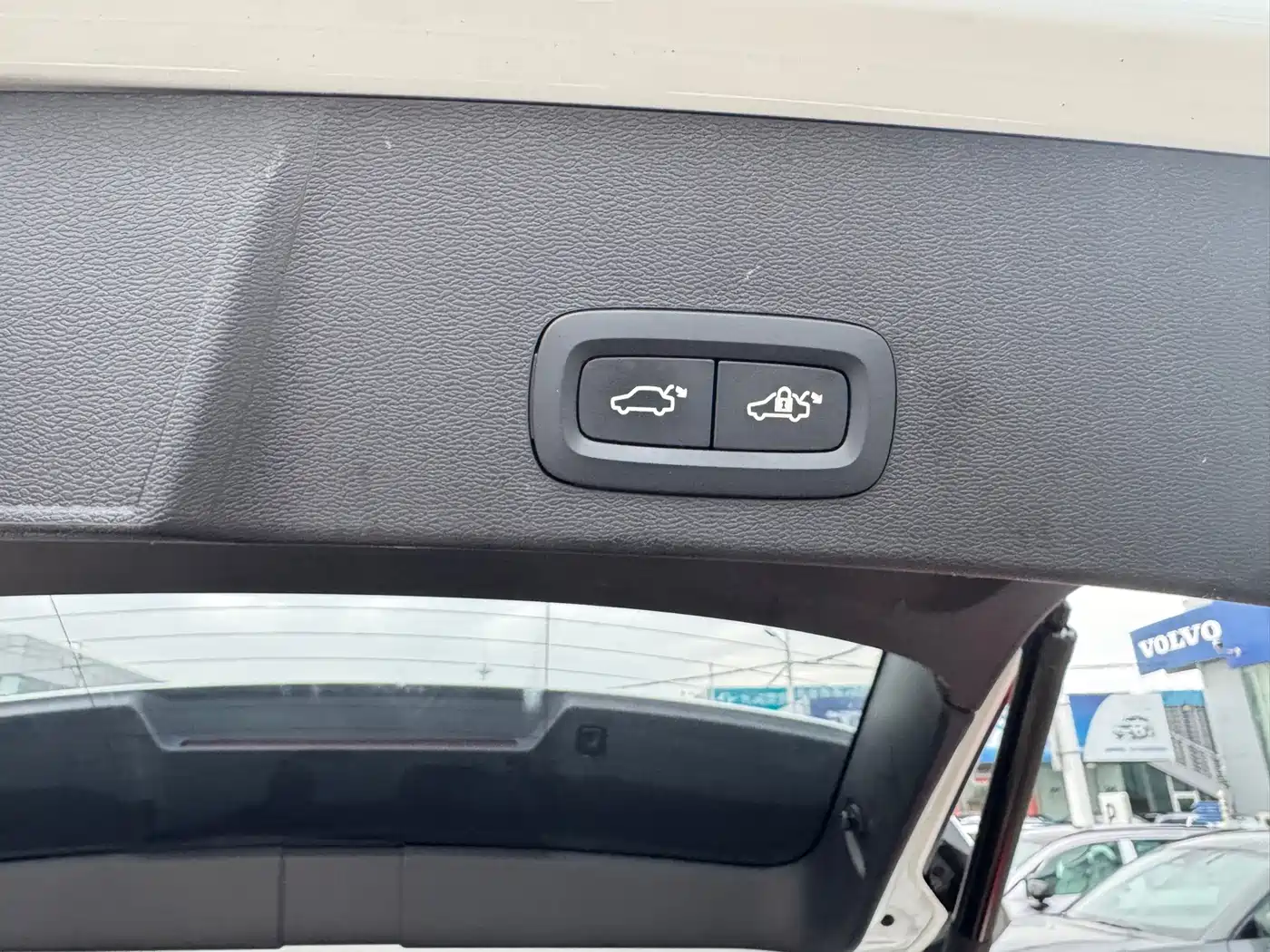 Volvo XC40 2024 2024 B3 Smart Elite Luxury Edition