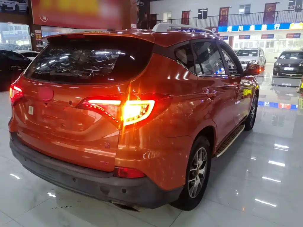 BYD Song 2017 2016 Ultimate Edition 1.5TID Automatic Elite