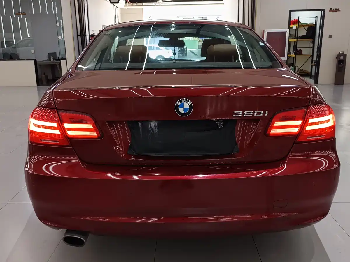 صورة 8 - BMW 3 Series (Import)