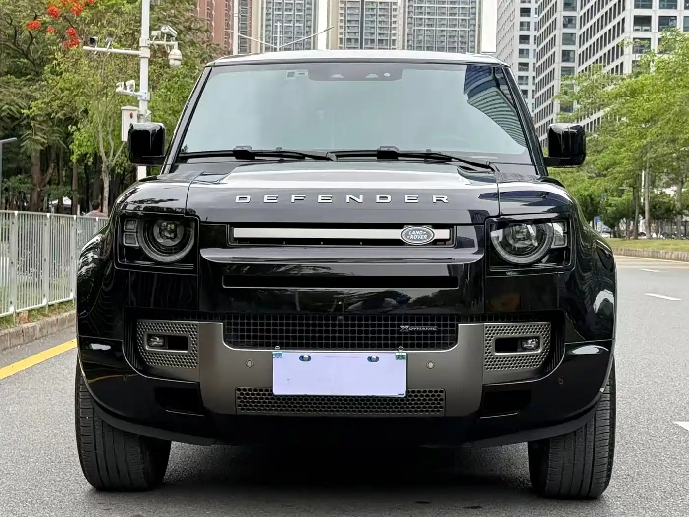 Land Rover Defender 2023 Facelift 110 3.0T P400 X-DYNAMIC HSE фото 2