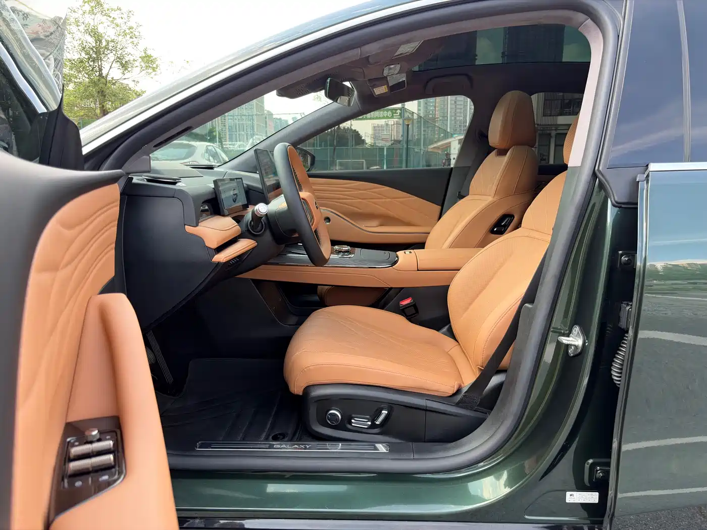 Geely Galaxy Galaxy Xingyao 8 2025 130km EM-P Starship Edition фото 9
