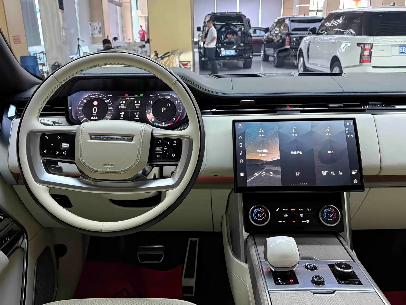 Фото 25 - Land Rover Range Rover
