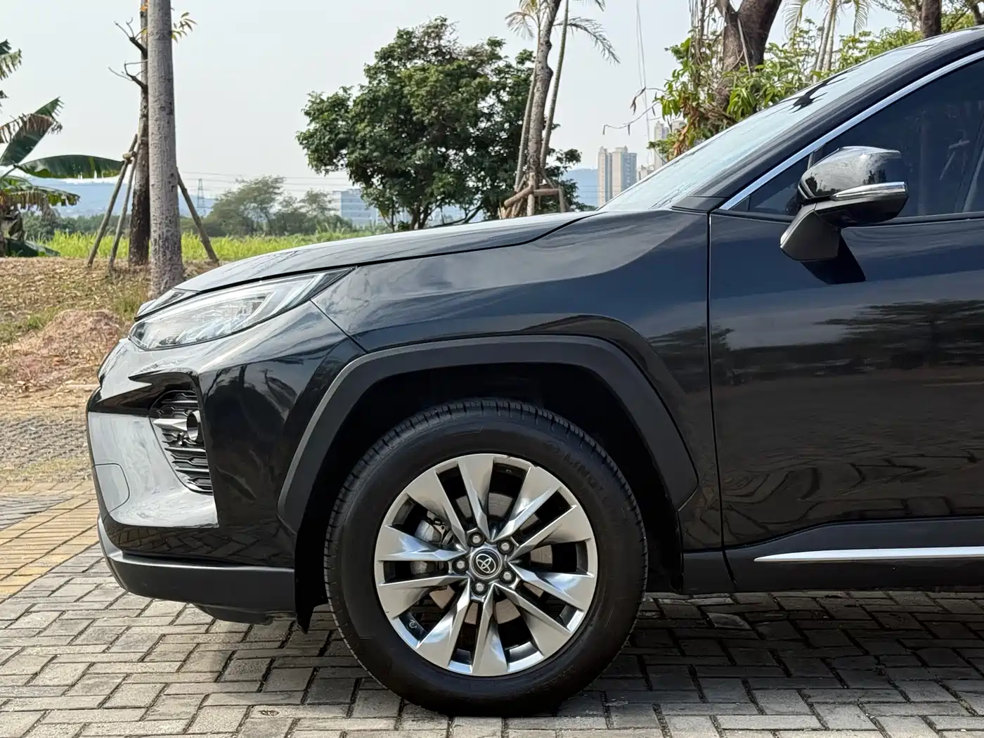 Toyota Wildlander 2022 2.0L CVT FWD Luxury PLUS Edition фото 13