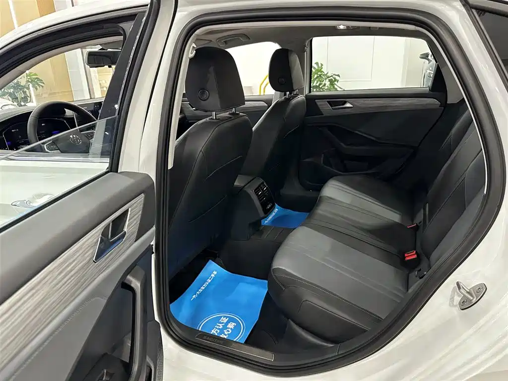 Volkswagen Sagitar 2026 Model Year Facelift 30 Million Special Edition 300TSI DSG Premium Edition фото 28