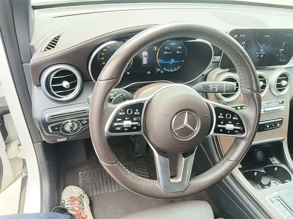 Mercedes-Benz GLC 2020 GLC 260 L 4MATIC Luxury фото 17