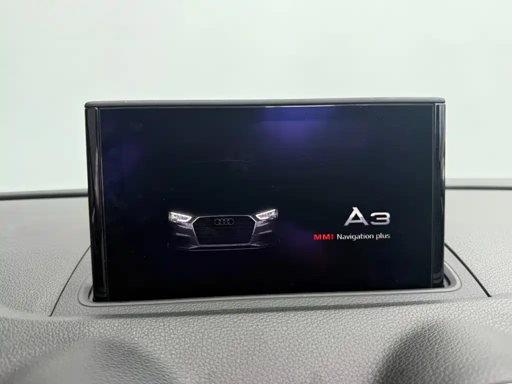 Фото 7 - Audi A3 (Import)
