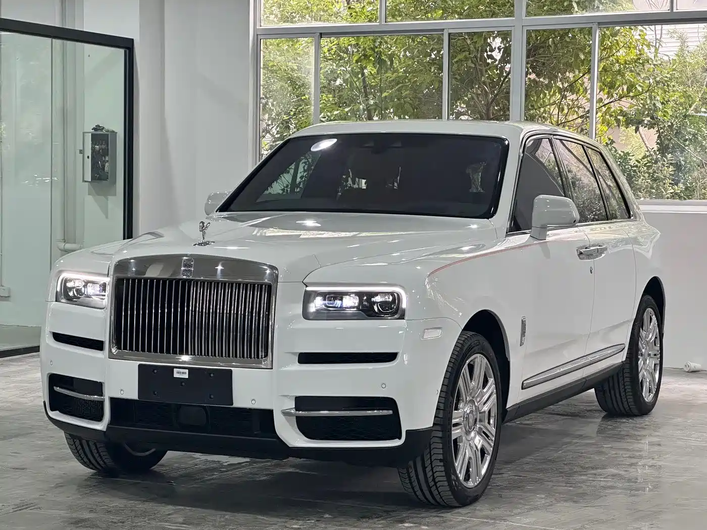 Rolls-Royce Cullinan 2018 5-Seater Version