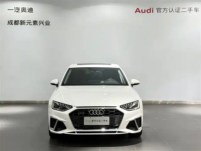 Audi A4L 2020 40 TFSI quattro Luxury Dynamic — фото 2