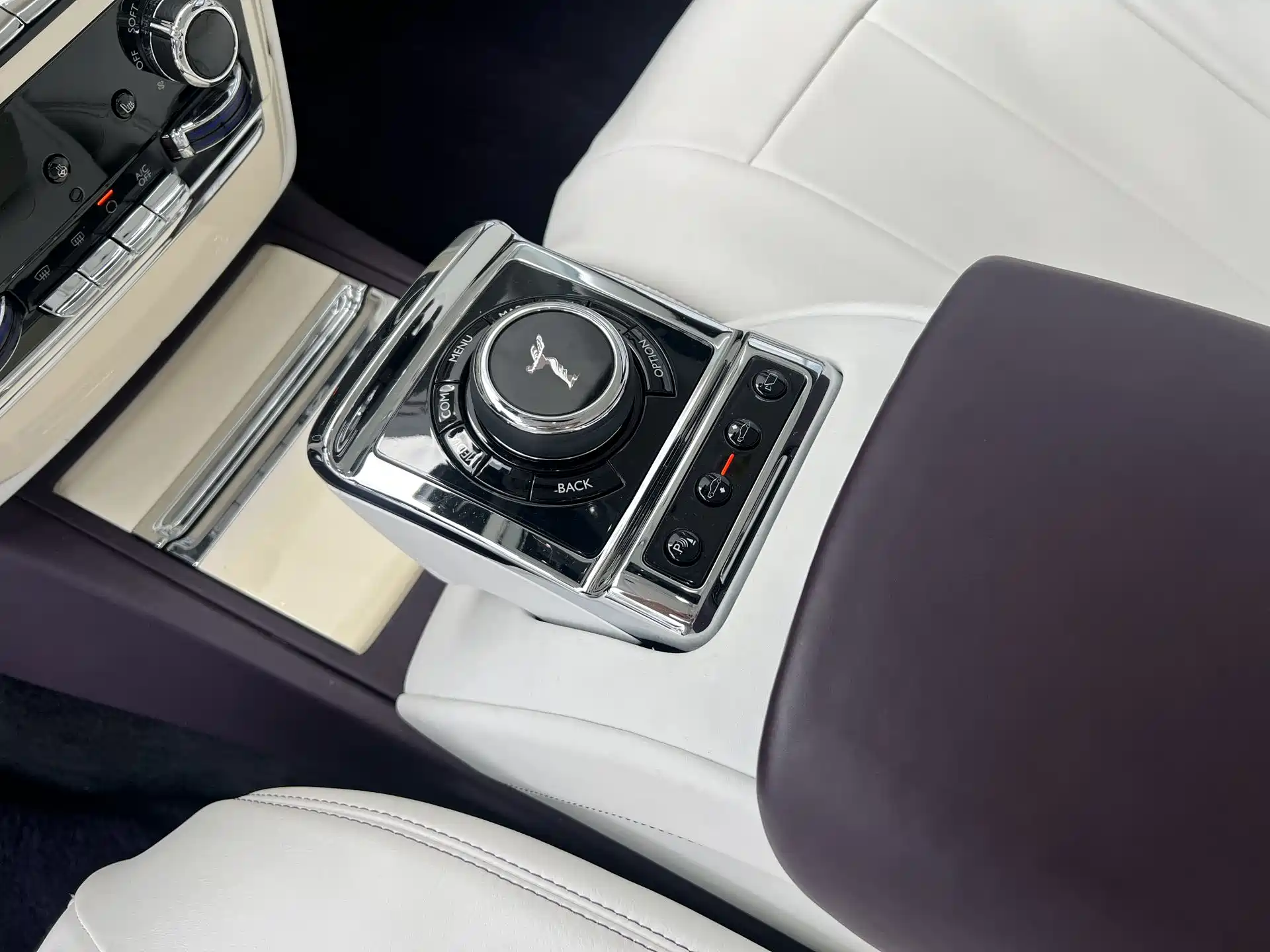 Фото 8 - Rolls-Royce Phantom