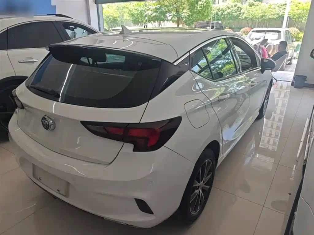 Buick Verano 2016 Hatchback GS 20T DCT Passion Sport фото 7