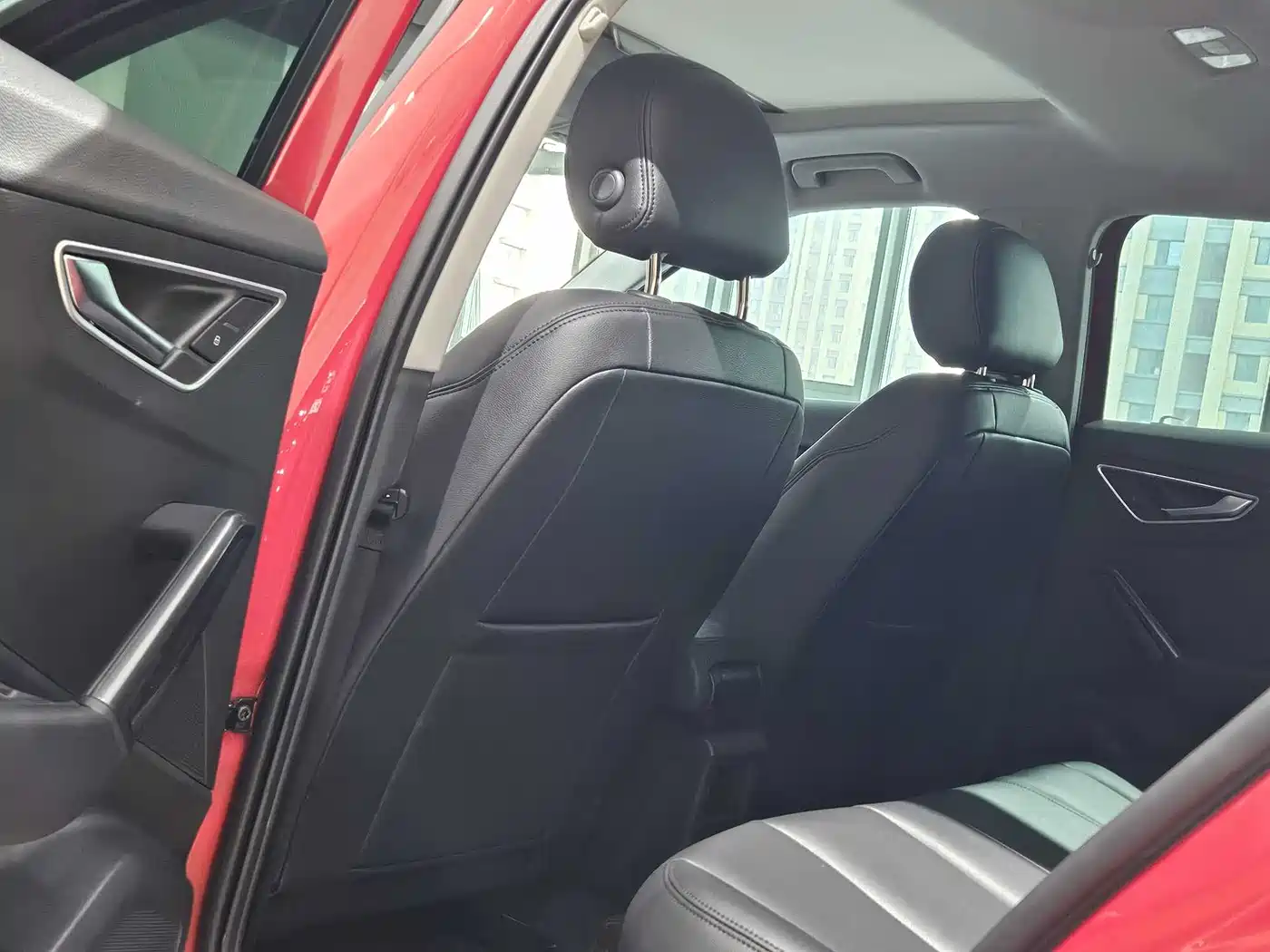 Audi Q2L 2018 35 TFSI Launch Exclusive Edition China VI фото 18