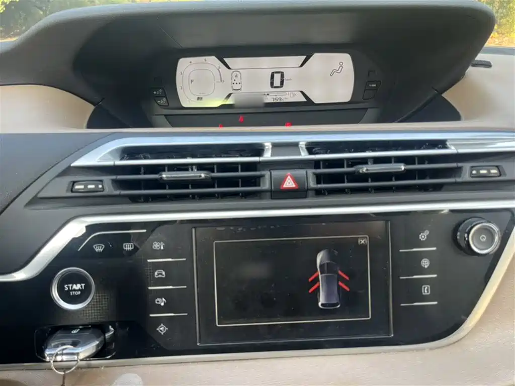 Фото 5 - Citroën C4 Picasso