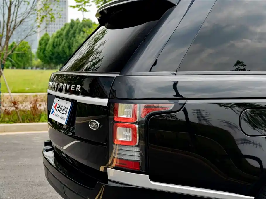 Land Rover Range Rover 2017 3.0 SC V6 Vogue LWB (Long Wheelbase) фото 24