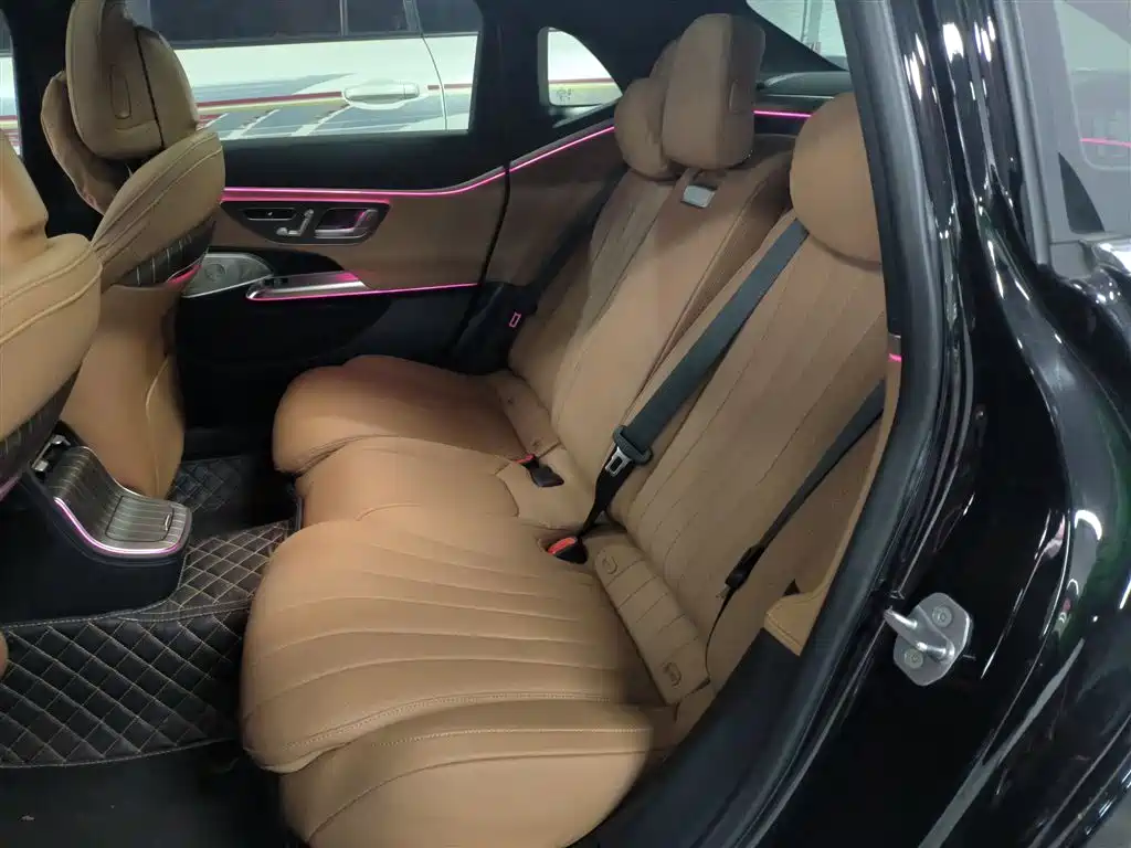 Mercedes-Benz E-Class 2024 Model E 300 L Luxury фото 13
