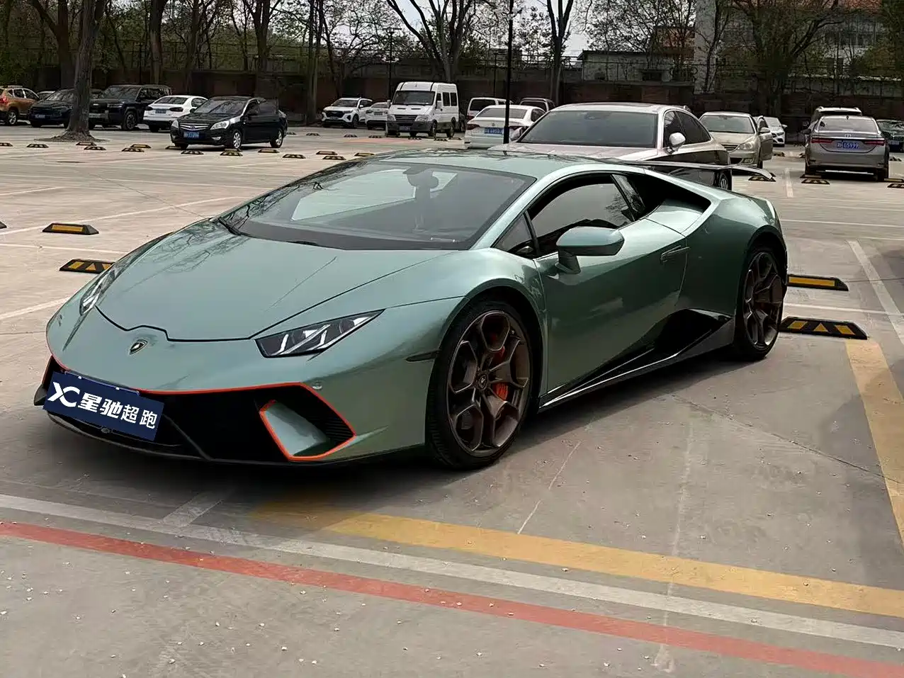 Lamborghini Huracán 2016 LP 600-4 Limited Edition фото 5