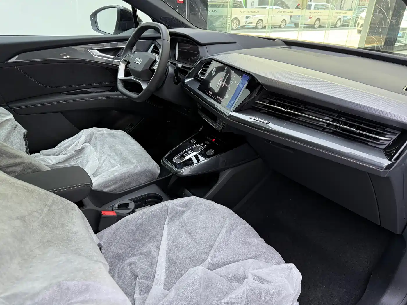 Audi Q5 e-tron 2024 50 e-tron quattro Glory Edition Mech Package фото 15