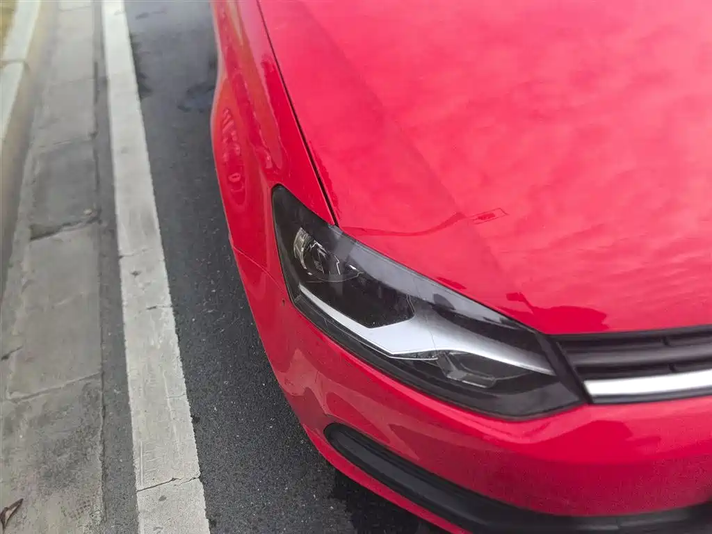 Volkswagen Polo 2016 1.4L Manual Trend фото 14