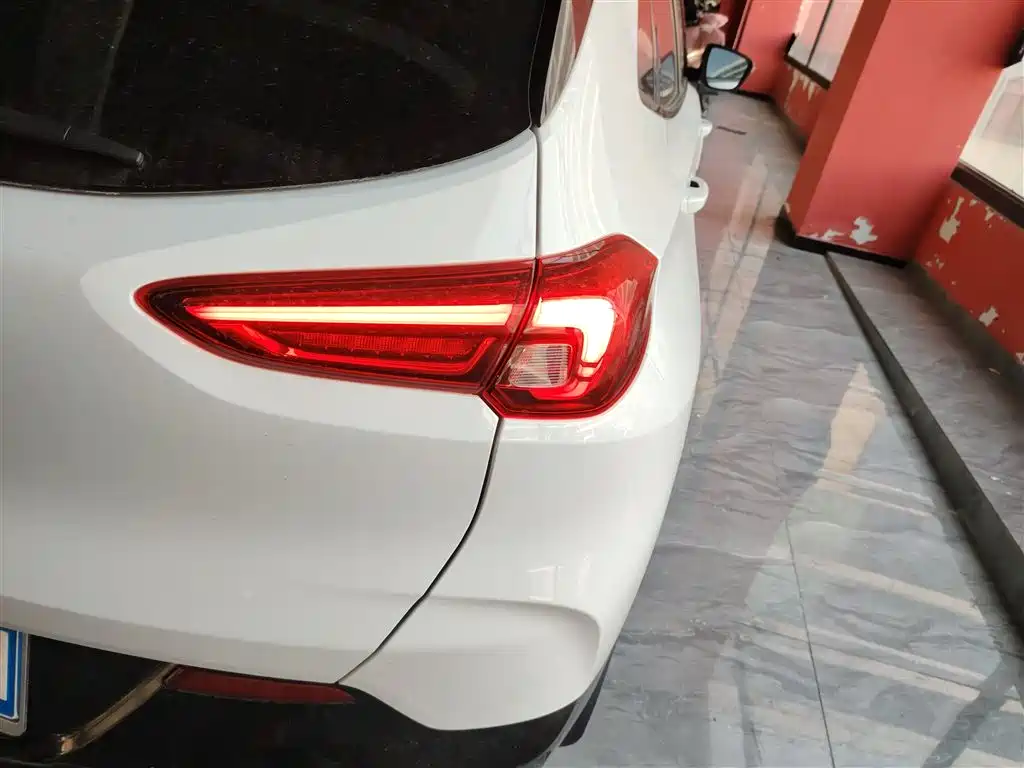 Buick Encore 2020 20T CVT Luxury Edition фото 8