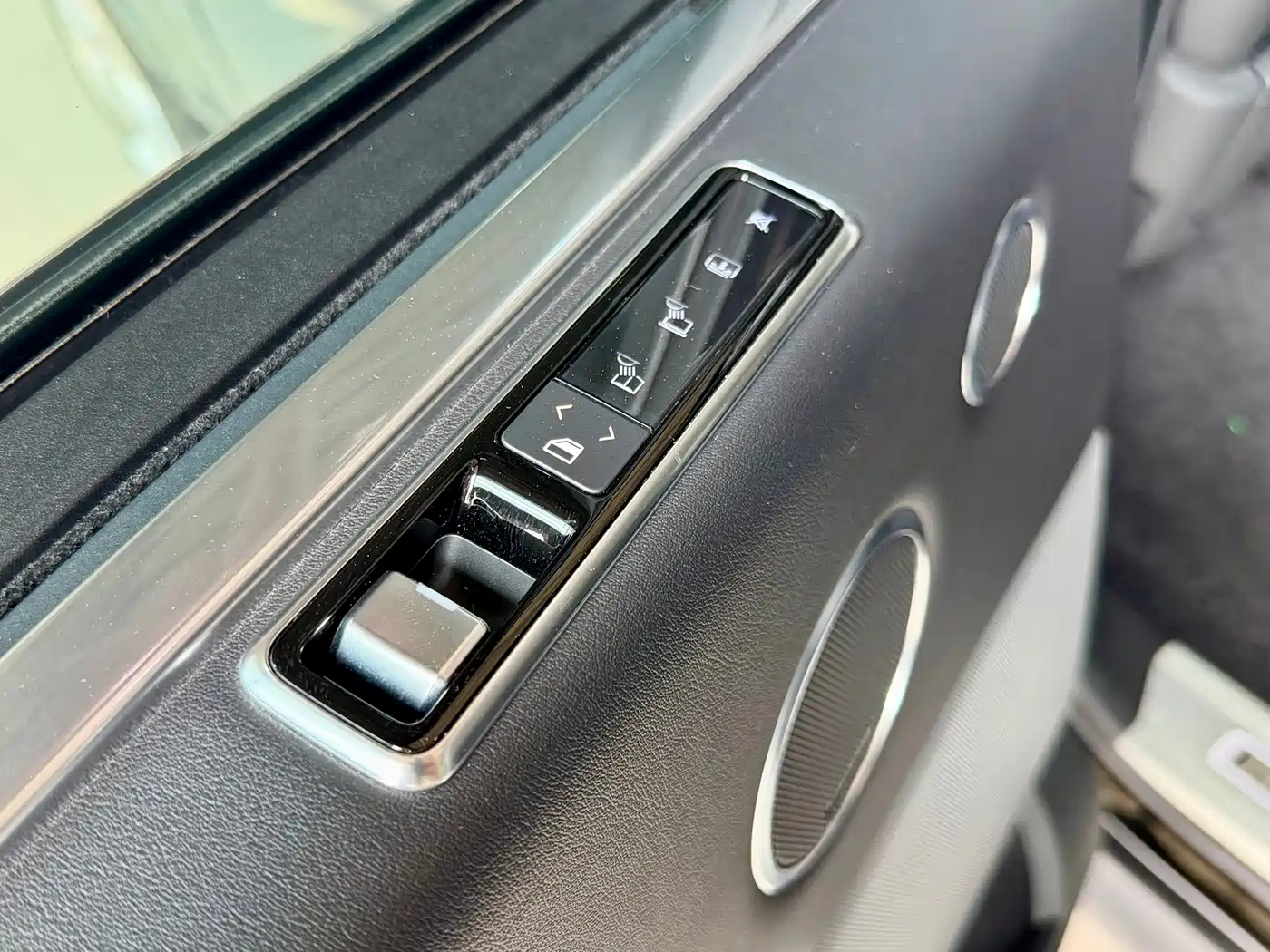 Land Rover Range Rover 2019 3.0 SC V6 Heritage Extended Edition фото 24