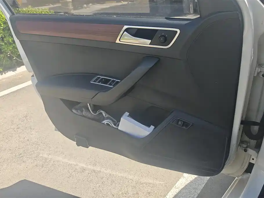 Volkswagen Santana 2016 1.6L Manual Trend Edition фото 7