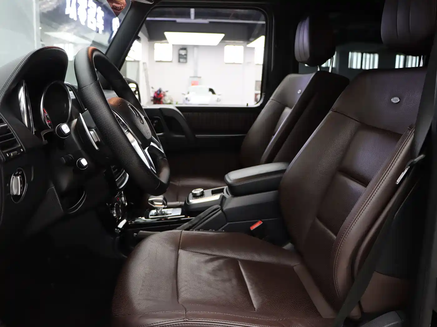 Mercedes-Benz G-Class AMG 2013 AMG G 63 фото 19