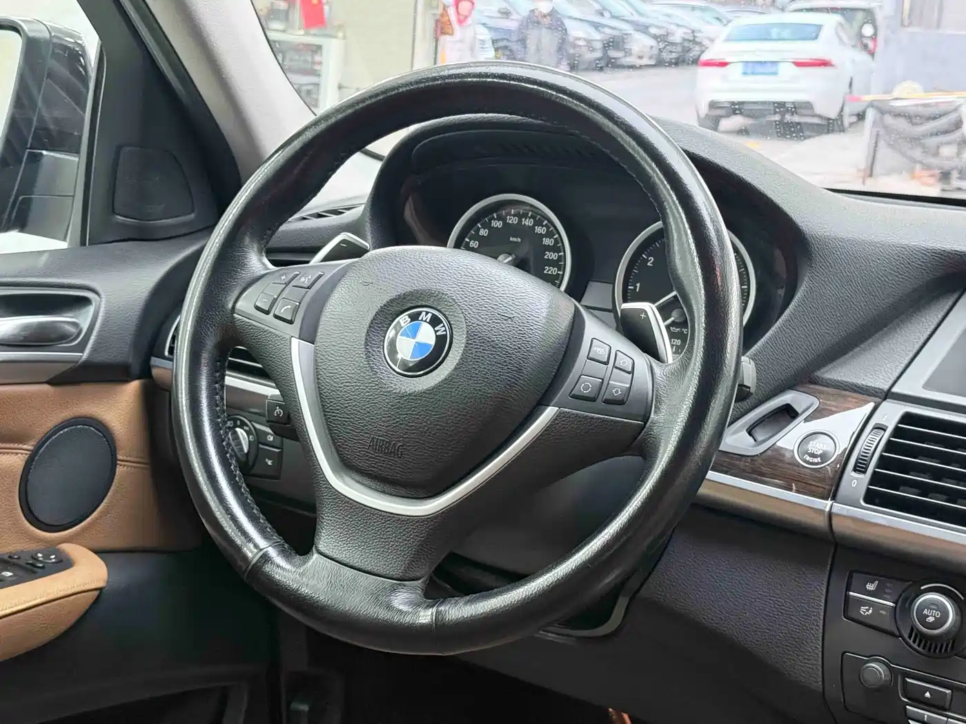 BMW X6 2012 xDrive35i фото 11