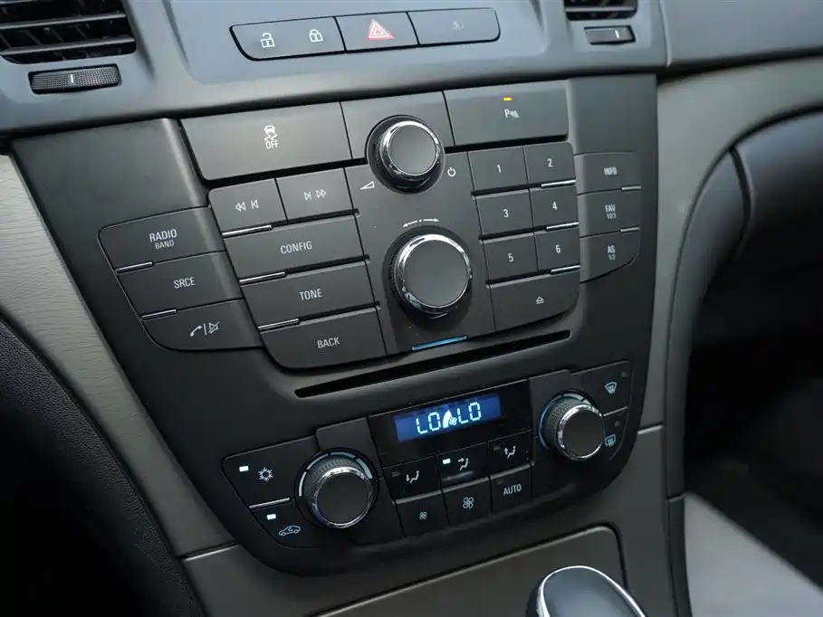 Buick Regal 2013 1.6T Automatic Elite Sport Edition фото 17