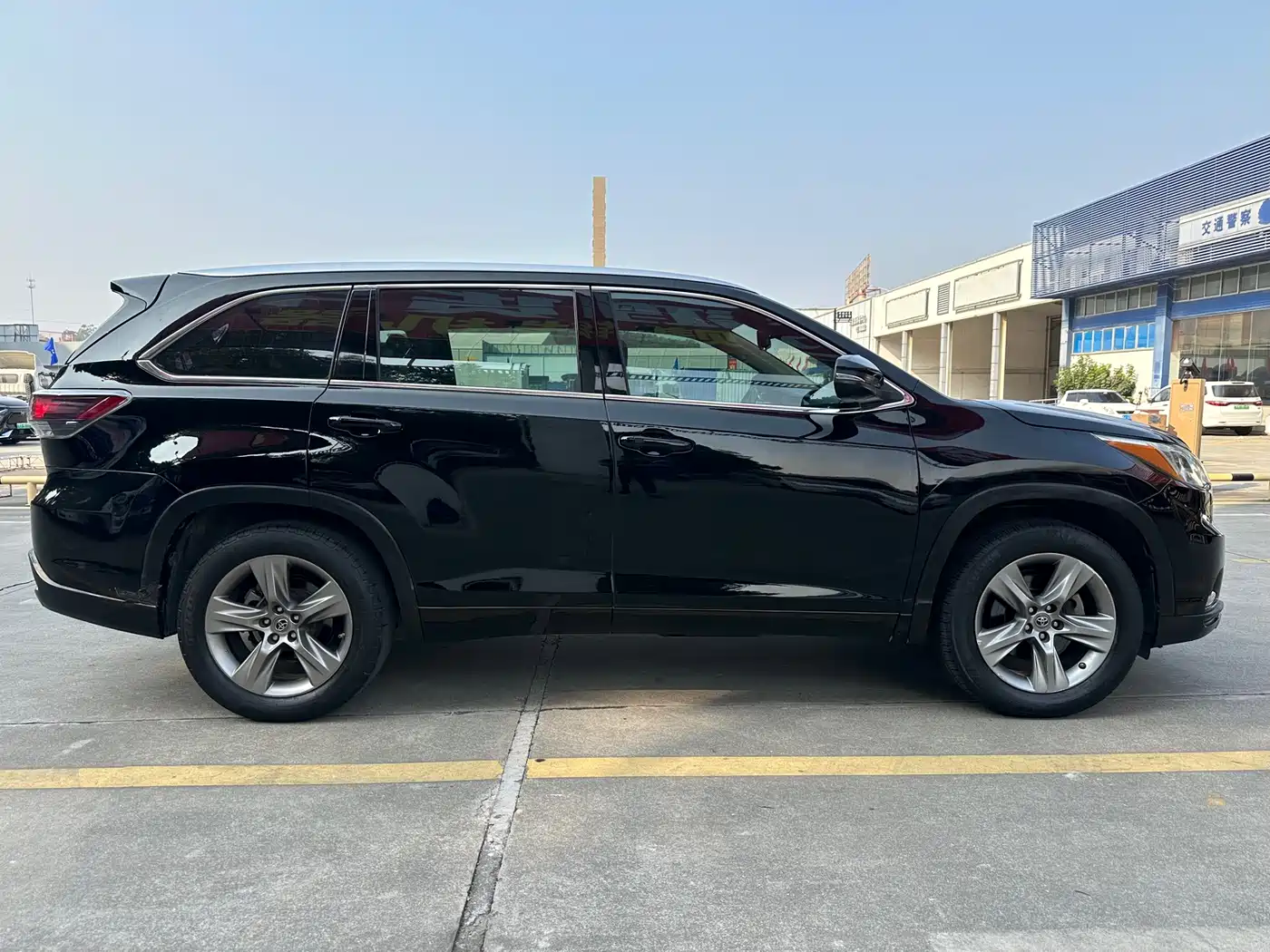 Toyota Highlander 2015 2.0T AWD Luxury Edition 7-seater фото 10