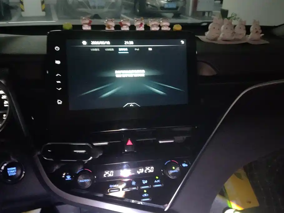 Toyota Camry 2021 2.0G Luxury Edition фото 13
