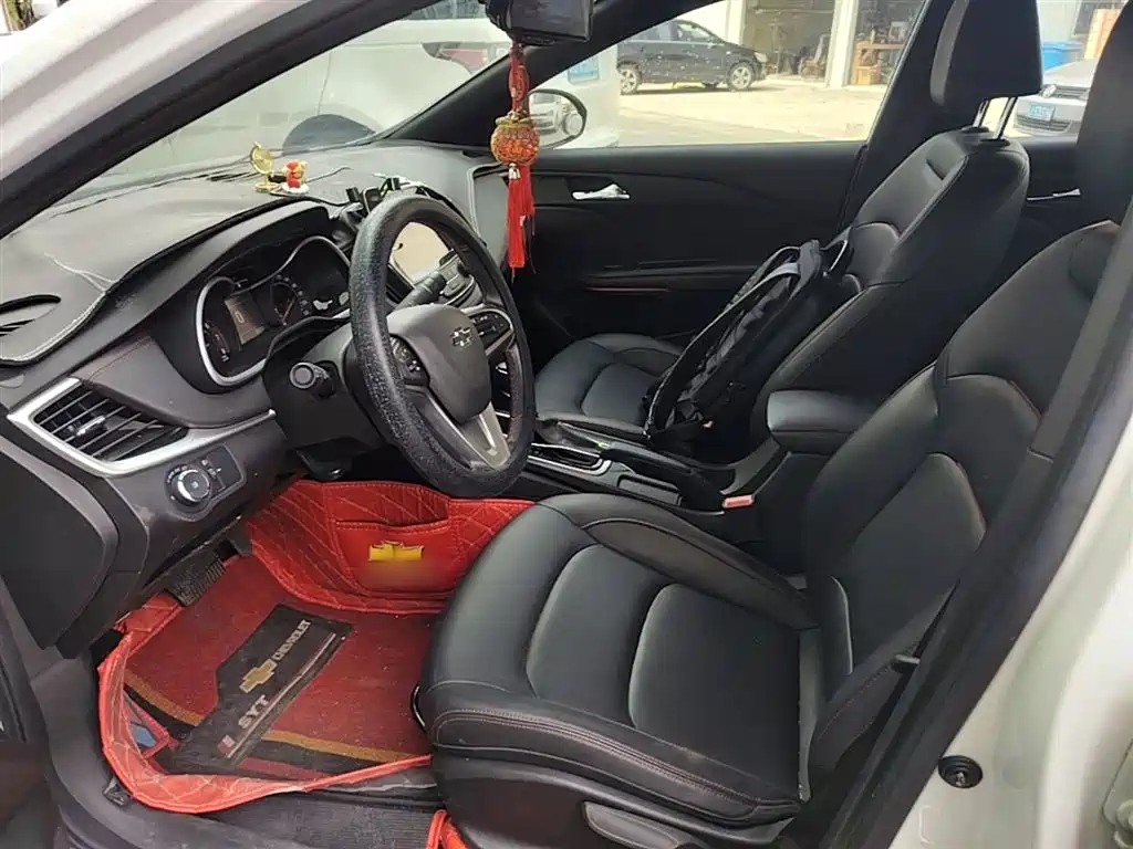 Chevrolet Monza 2019 RS 330T Auto Smooth Edition China VI фото 15